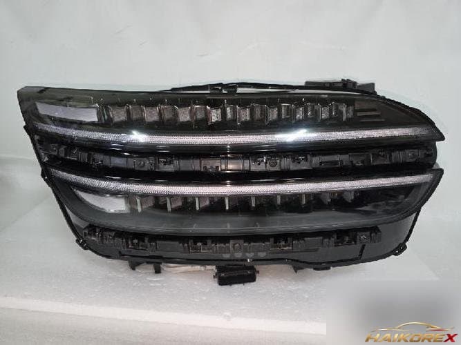 Genesis GV70 2024 — фара правая полная LED 18pin 92102 AR510