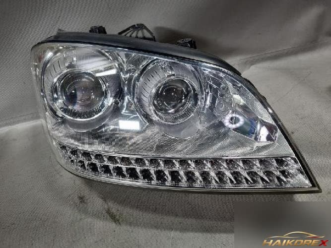 SsangYong Chairman 2011 — фара головного света правая