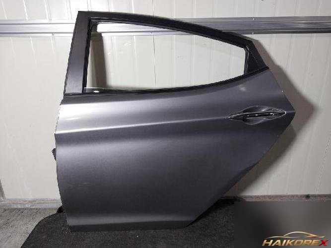 Hyundai Avante 2011 — дверь задняя левая (водительская)