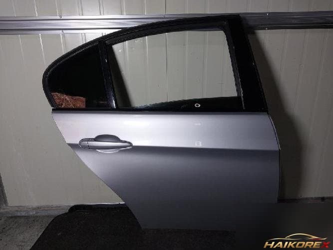 BMW 3 2009 — дверь задняя правая