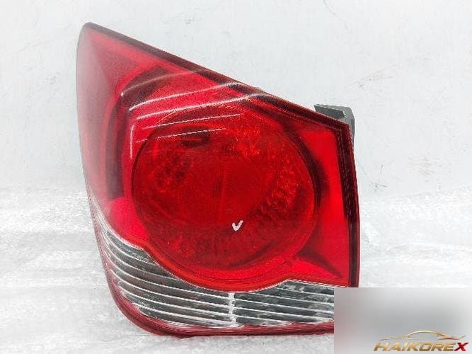 Chevrolet Cruze 2012 — фонарь задний левый