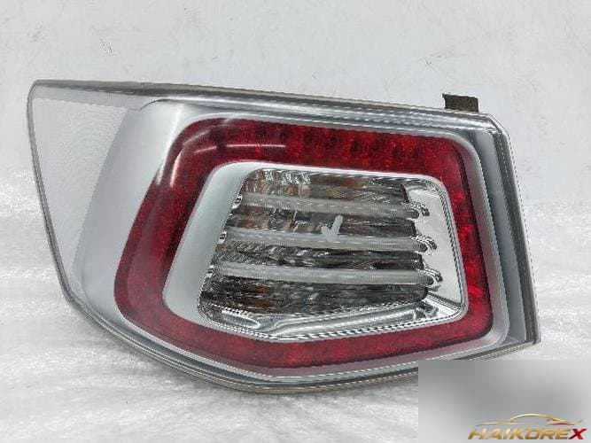 Kia Forte 2010 — фонарь задний комбинированный левый (водительский) 92401-1Q