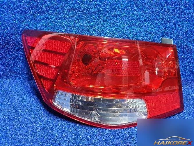 Kia Forte 2012 — комбинированный фонарь задний левый (водительский) 1