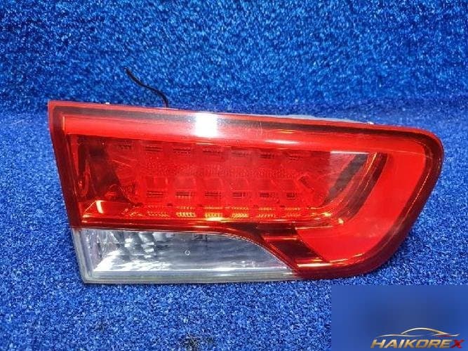 Kia Forte 2011 — накладка задней двери левая 924031M5