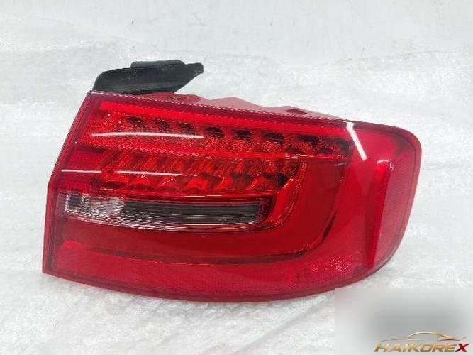 Audi A4 2013 — фонарь задний комбинированный правый (RH) 8K5945096AC
