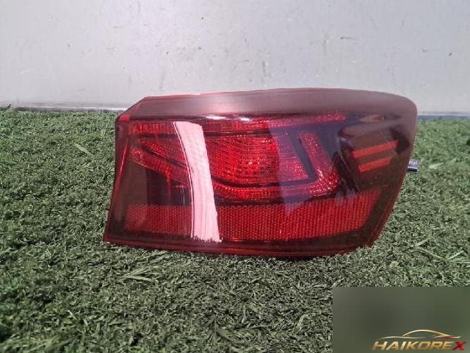 Kia K5 2022 — фонарь задний комбинированный правый (пассажирский) 92402M6