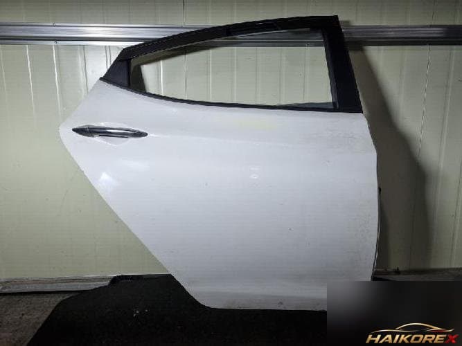 Hyundai Avante 2011 — дверь задняя правая (5 дв.)