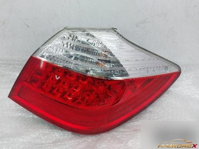 Hyundai Genesis 2010 — фонарь задний комбинированный правый (RH) 92402-3M0