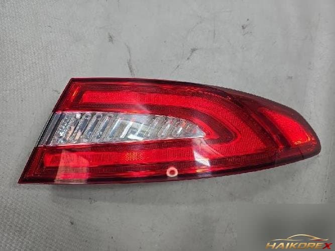 Jaguar XF 2013 — фонарь задний комбинированный правый (пассажирский) 1