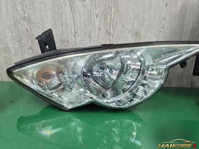 KG Mobility Actyon 2008 — фара передняя правая 108-0605