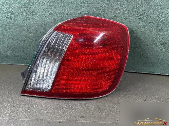 Hyundai Grandeur 2002 — фонарь задний в сборе правый (комбинированный)