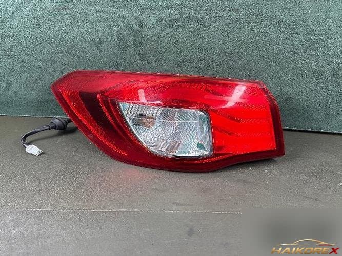 Kia Forte 2011 — задний комбинированный фонарь левый