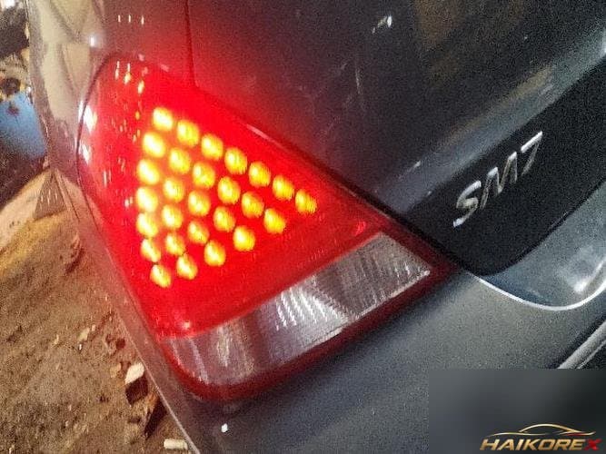 Renault SM7 2006 — задний комбинированный фонарь левый (водительский) 53801-521 1