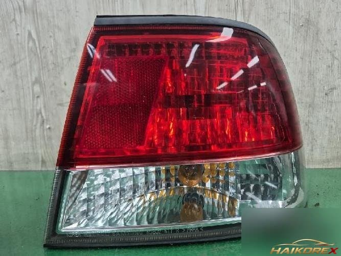 Renault SM5 2003 — комбинированный фонарь задний правый (5контактный) 53802-517