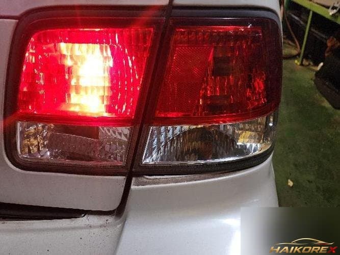 Renault SM5 2003 — накладка крышки багажника с фонарём 53804-517