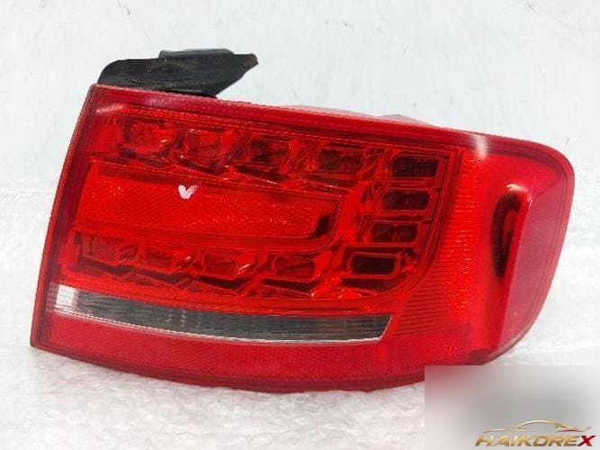 Audi A4 2010 — комбинированный фонарь задний правый (LED)