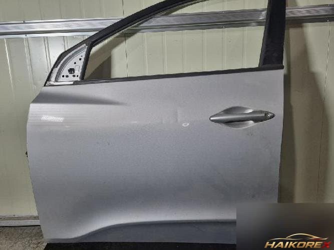 Hyundai Tucson 2011 — передняя дверь левая (водительская)