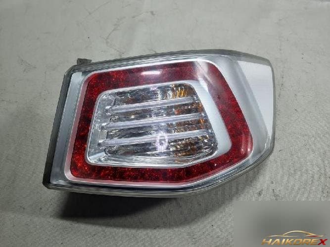 Kia Forte 2010 — фонарь задний в сборе правый (комбинированный)