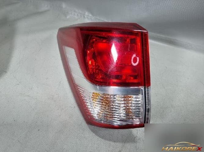KG Mobility Korando 2014 — фонарь задний левый (комбинированный)