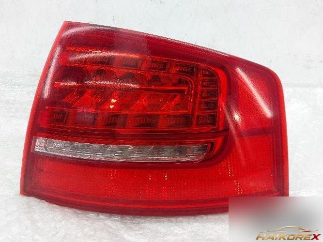 Audi A8 2010 — фонарь задний комбинированный правый (LED) 4E0945096H