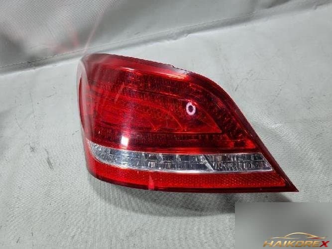 Hyundai Equus 2010 — комбинированный фонарь задний левый (водительский)