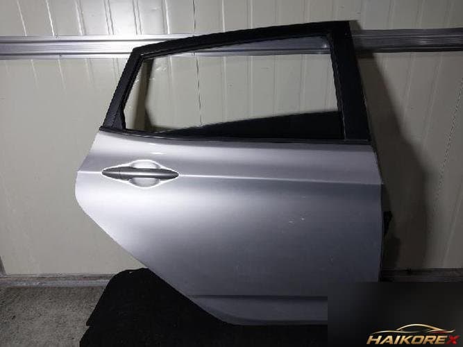 Hyundai Accent 2011 — дверь задняя правая