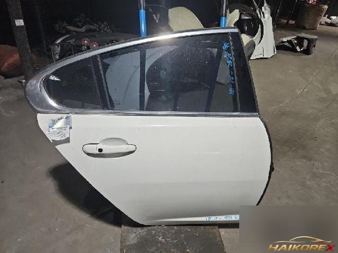 Jaguar XF 2012 — дверь задняя правая 8X23-F24630-AB