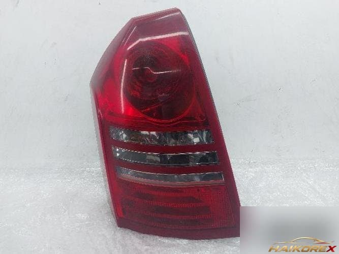 Chrysler 300 2007 — фонарь задний в сборе левый