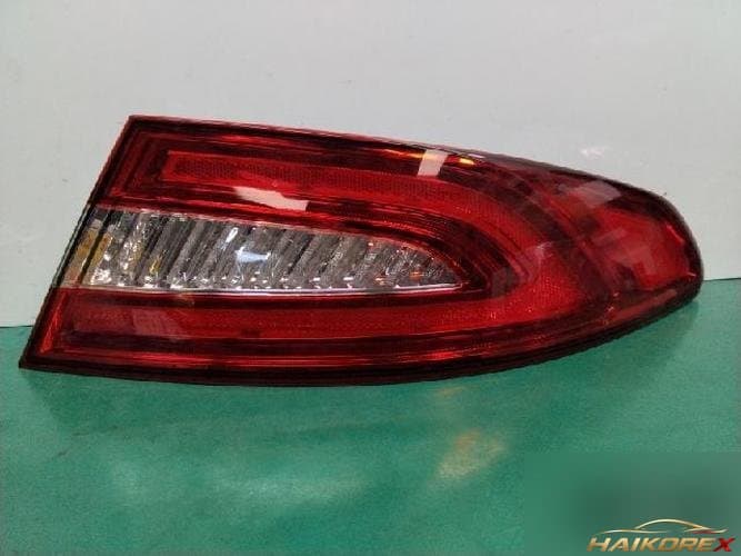 Jaguar XF 2012 — комбинированный фонарь задний правый CX23-13404-AD