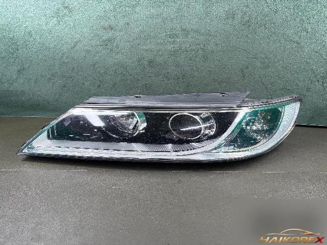 Hyundai Grandeur 2011 — фара левая