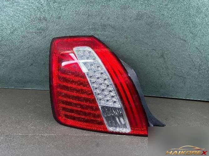 Kia Opirus 2011 — фонарь задний комбинированный левый (водительский) 2