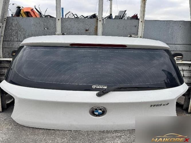 BMW 1 Series 2013 — крышка багажника, правая