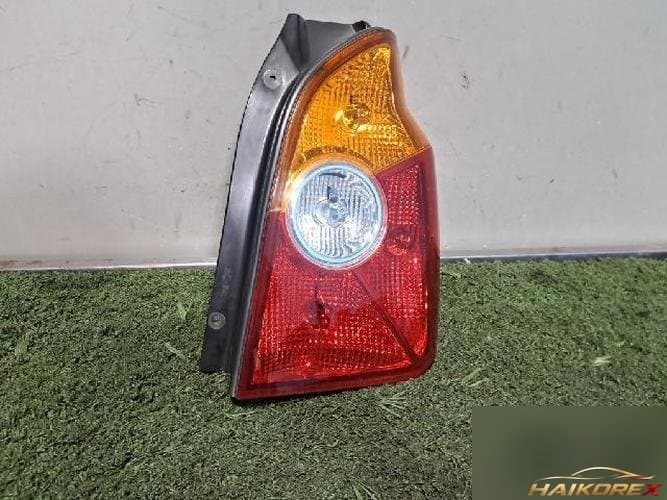 Hyundai Terracan 2002 — фонарь задний комбинированный (правый, пассажирский) 1