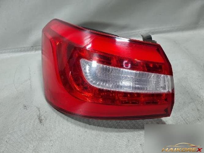 Kia K7 2013 — комбинированный фонарь задний левый (сторона водителя)
