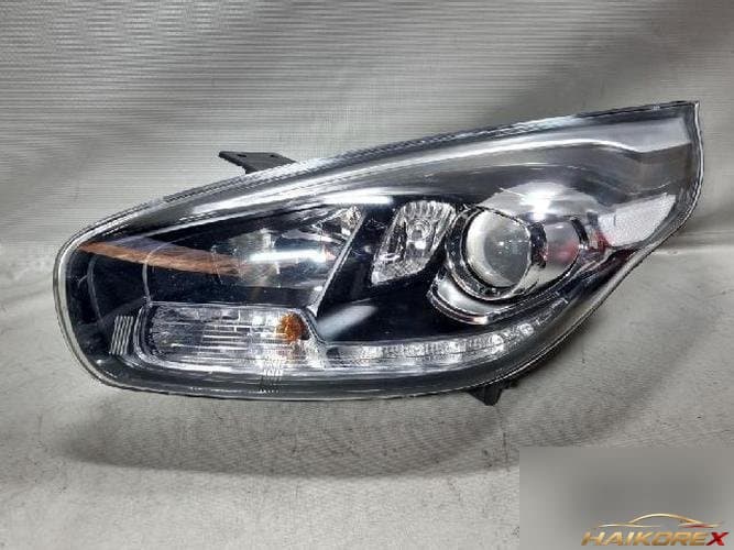 Kia Carens 2014 — фара головного света левая