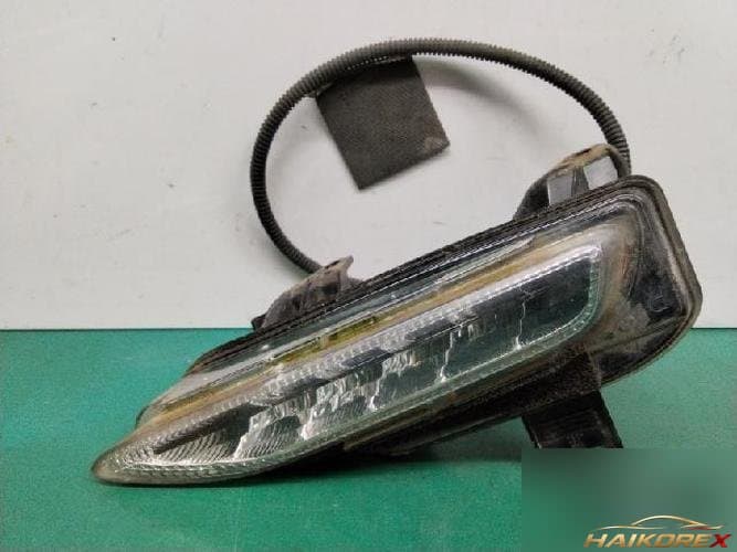 Infiniti Q50 2014 — противотуманная фара правая (пассажирская)