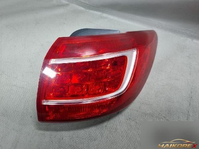 Kia Sportage 2012 — комбинированный фонарь задний правый (пассажирский)