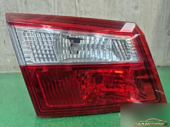 Renault SM5 2010 — накладка задней двери левая 265550031R