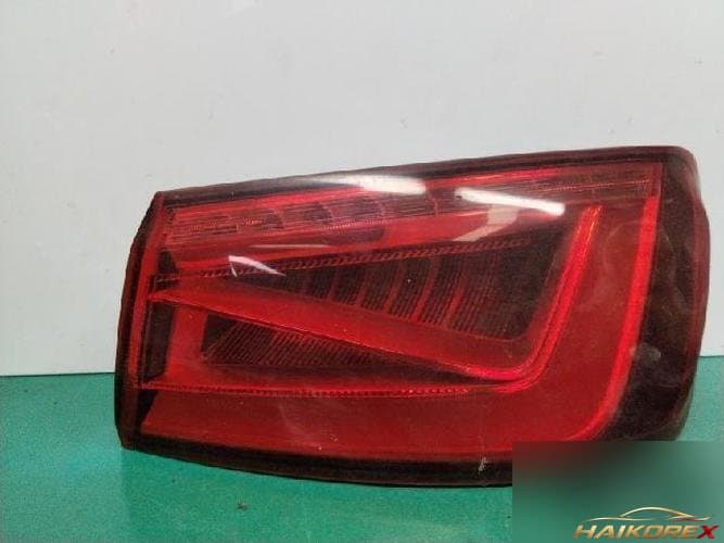 Audi A3 2014 — фонарь задний комбинированный правый 8V5945096A
