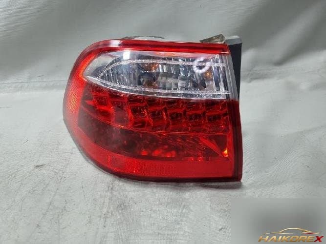 Kia Roche 2008 — комбинированный фонарь задний левый (водителя)