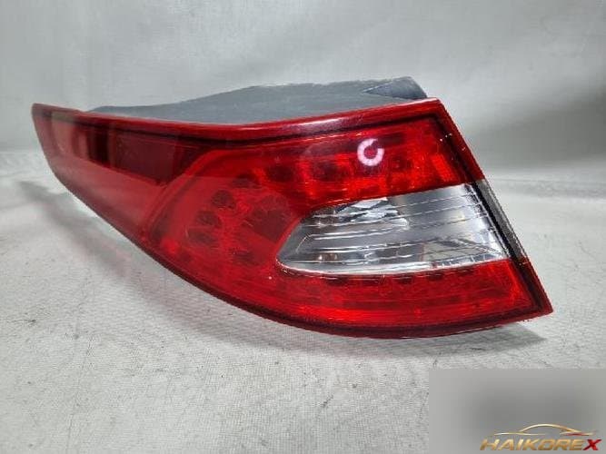 Kia K5 2012 — комбинированный задний фонарь левый (водителя)