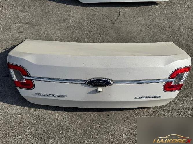 Ford Taurus 2011 — крышка багажника
