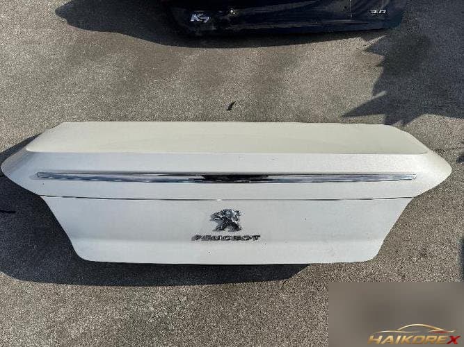 Peugeot 508 2013 — дверь багажника