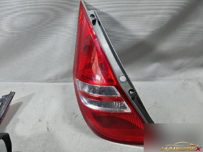 Hyundai i30 2010 — комбинированный задний фонарь левый (водительский)