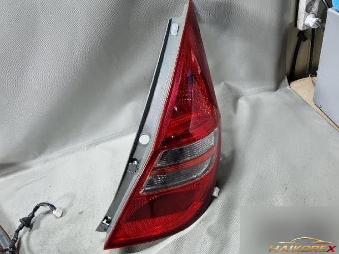 Hyundai i30 2010 — комбинированный фонарь задний правый (пассажирский)