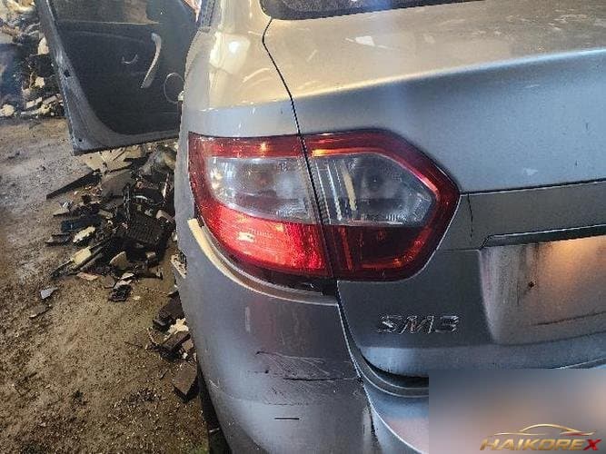 Renault SM3 2010 — накладка задней двери левая 265550017R