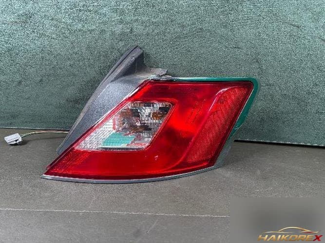 Ford Taurus 2011 — комбинированный фонарь задний правый