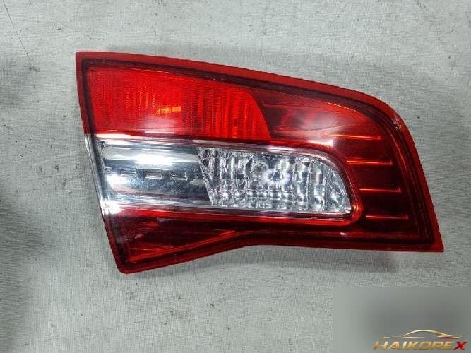 Renault QM5 2014 — накладка задней двери левая (1)