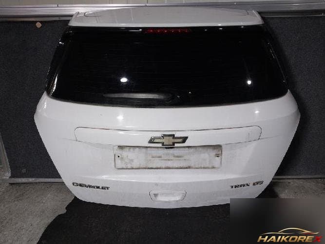 Chevrolet Trax 2013 — крышка багажника