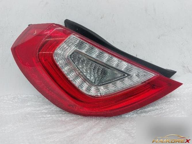 Ford MKS 2014 — комбинированный фонарь задний левый (водительский) DA53-13B505-AE